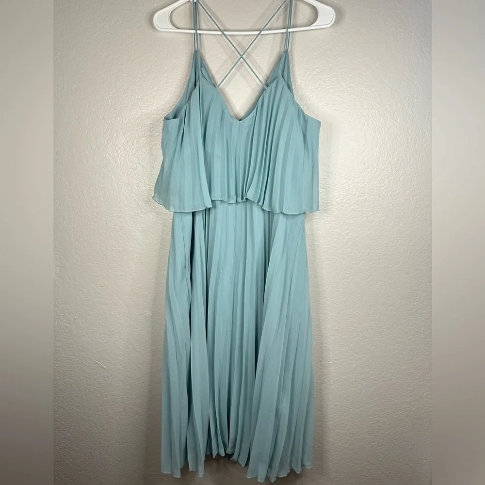 ASOS Design Pleated Crop Top Midi Dress - Picture 7 of 11